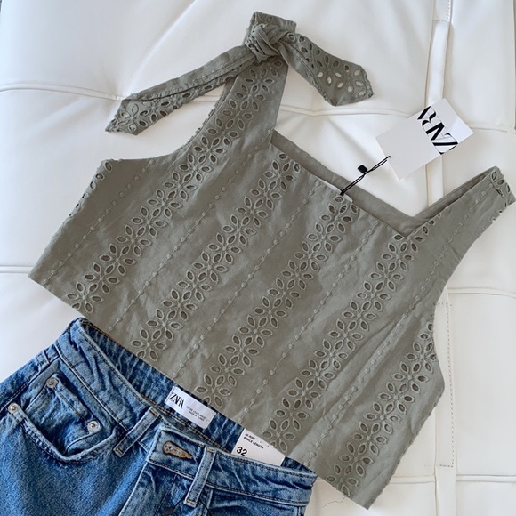 Zara BLOUSE WITH CUTWORK EMBROIDERY Cropped Green Eyelet New Tags XS - Picture 5 of 6